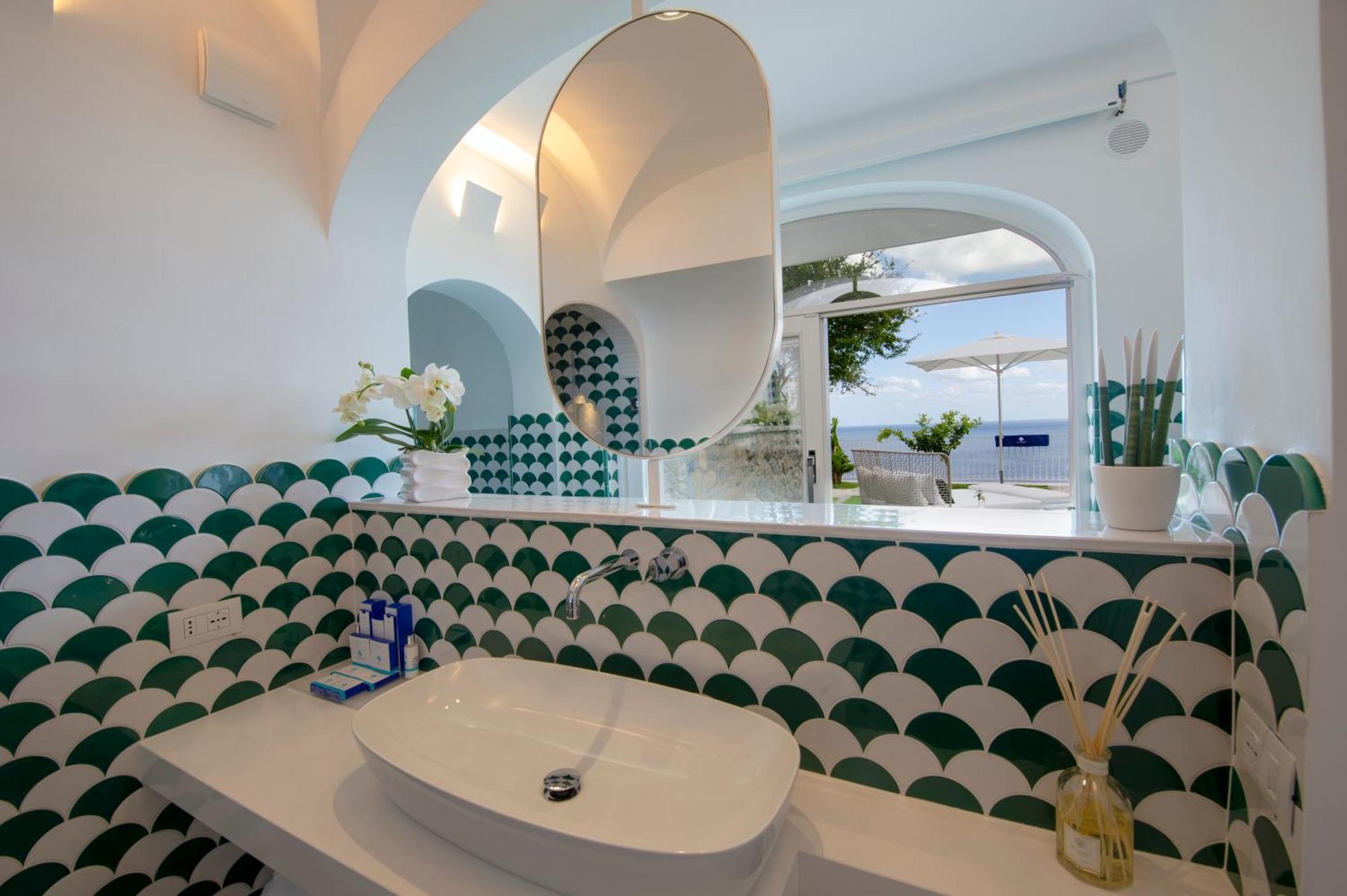 Villa Francesco Luxury Suites Positano Exterior photo